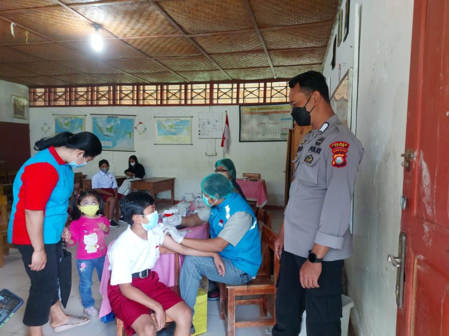 Antisipasi Gangguan Kamtibmas, Polsek Mengkendek Lakukan Patroli Blue Light