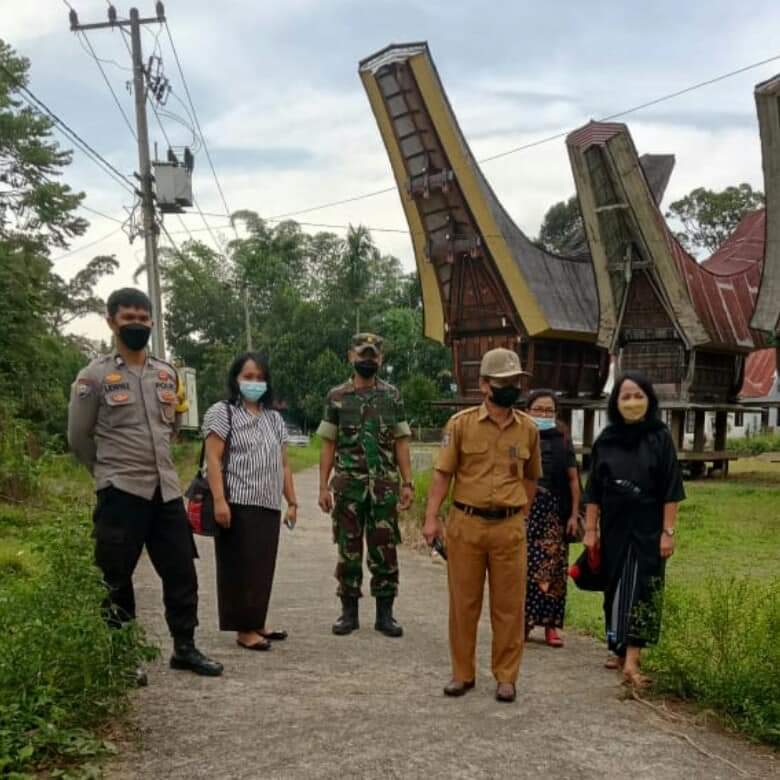 Bhabinkamtibmas Pendampingan Vaksinasi Covid-19 di SDN inpres 310 Ratte Bone