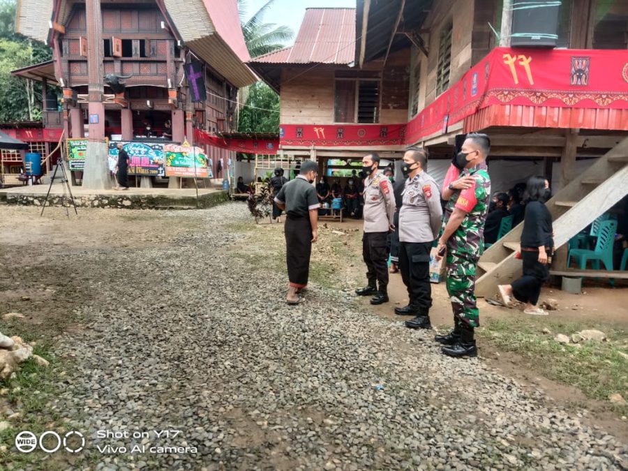 Sambangi  Terminal, Kasat Binmas Melakukan Himbauan Protokol Kesehatan dan Kamtibmas