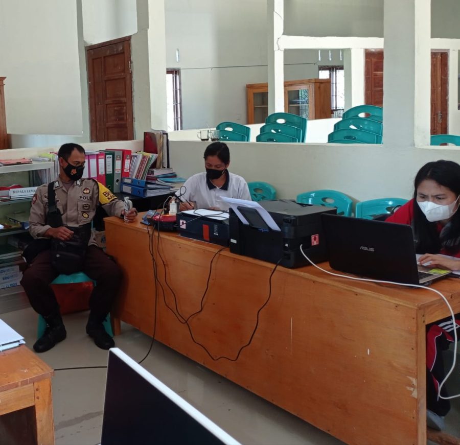 Kunjungan Wakil Bupati Tana Toraja ditempat Pengungsian Bencana Alam Tanah Longsor