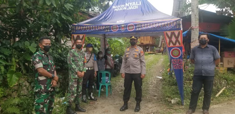 Bhabinkamtibmas Meninjau Vaksinasi Dosis 2 dan Boster di Gereja Bukit Zaitun