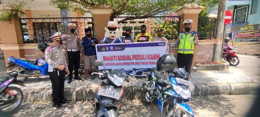 Bhabinkamtibmas Memantau acara seremonial Ulang Tahun KBPPP ke 19