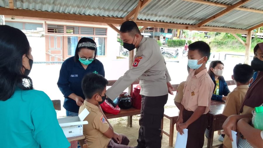 Operasi Keselamatan 2022 Dengan Berbagi Masker dan Peneguran Terhadap Pelanggaran Lalulintas