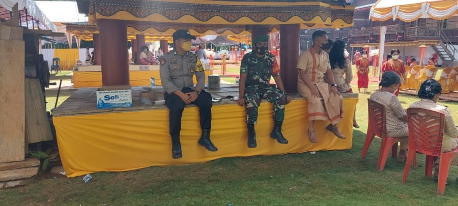 Polsek Simbuang Melakukan Pengawasan dan Pengamanan Pembagian Bansos Dan BLT