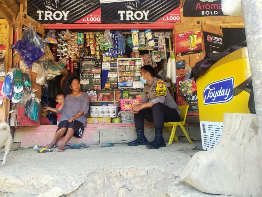 Kapolsek Makale bersama Personil mendatangi TKP yang diduga telah Terjadi TP Pencurian