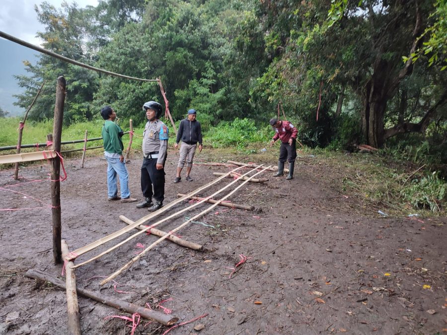 Waka Polri Letakan Batu Pertama Pembangunan Masjid di Kediri