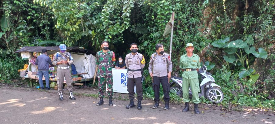 Personel TIK Pengecekan Alkom HT Bhabinkamtibmas Polsek Jajaran