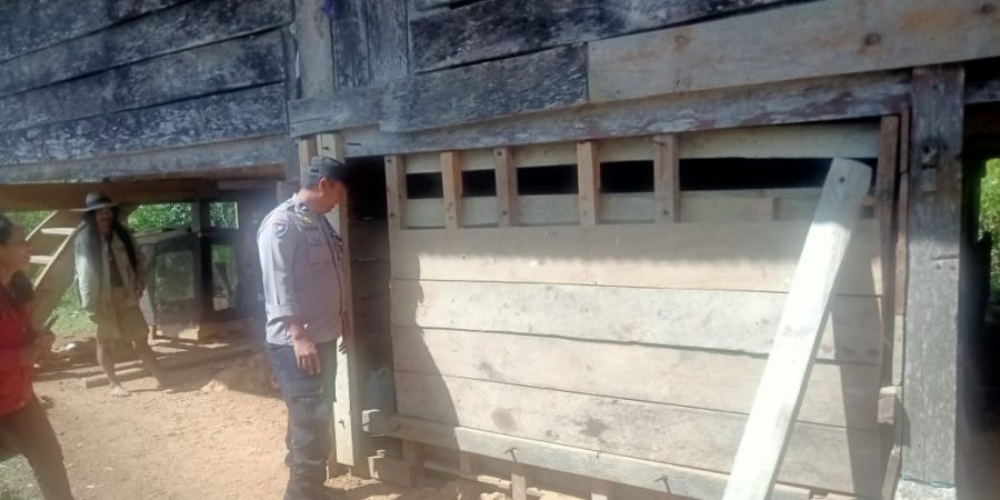 Kapolsek Sangalla Beserta Anggota Menerima Kunjungan Kerja Dari Ka.Siwas Polres Tator