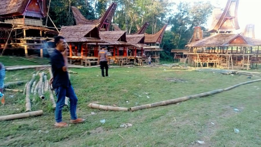 Bhabinkamtibmas Polsek Saluputti Pengamanan sepakbola Bhayangkara Cup 2022