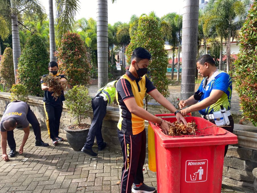 Bhabinkamtibmas dan Babinsa menghadiri Rapat Perubahan/Pergantian PKM BLT 2022