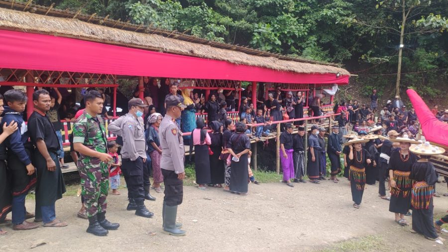 Bhabinkamtibmas dan Babinsa menghadiri Rapat Perubahan/Pergantian PKM BLT 2022