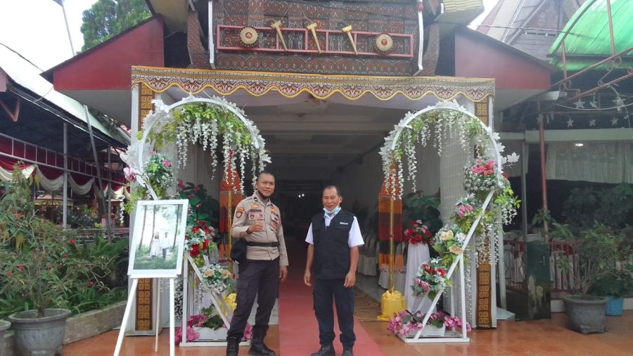 Bhabinkamtibmas Polsek Makale pengawasan Penyelenggaraan Rambu Tuka’