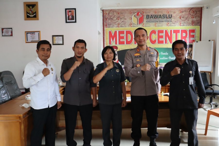 Bhabinkamtibmas Patroli di Objek Wisata Permandian Air Panas Makula