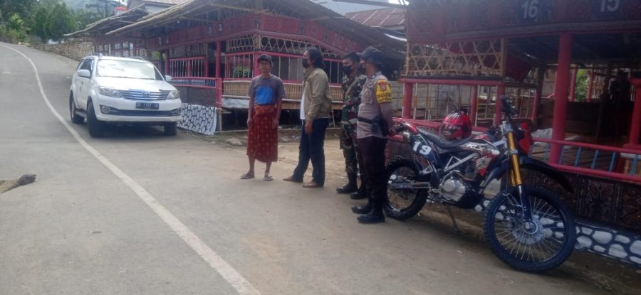 Bhabinkamtibmas monitoring persiapan Penyelenggaraan Rambu Tuka’