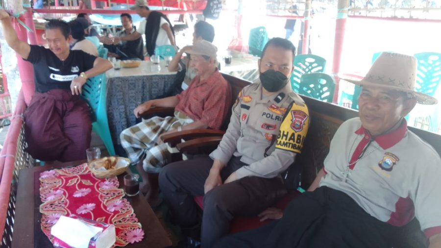 Bhabinkamtibmas Polsek Makale pengawasan Penyelenggaraan Rambu Tuka’