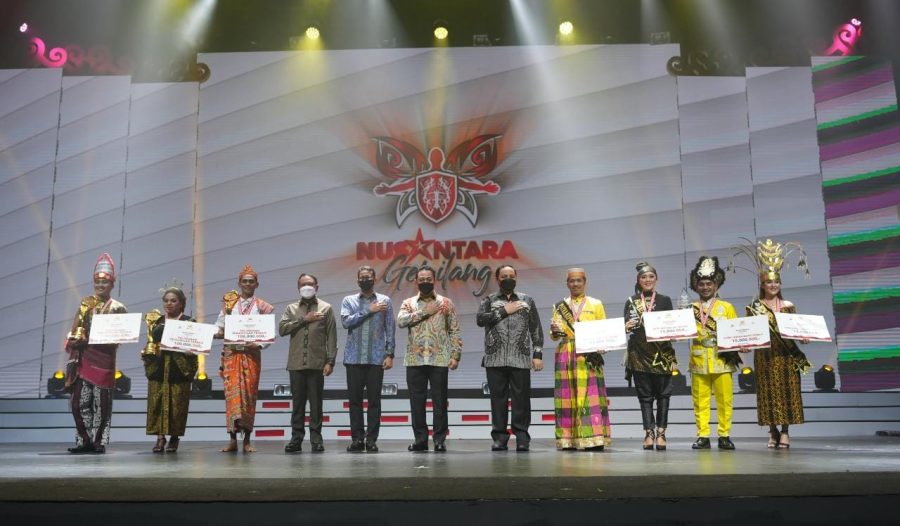 Bhabinkamtibmas Polsek Makale pengawasan Penyelenggaraan Rambu Tuka’