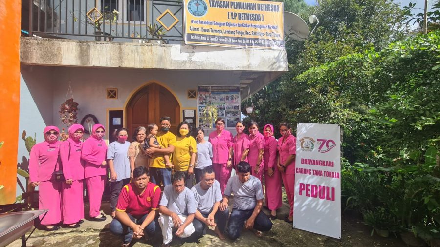 Bhayangkari Cabang Tana Toraja Menghadiri kegiatan Bakti Sosial