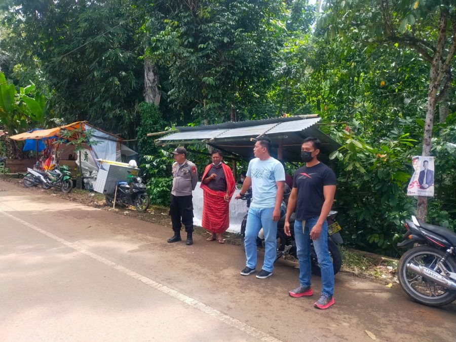 Bhabinkamtibmas Polsek Makale Sampaikan Himbauan pada pesta adat Rambu solo