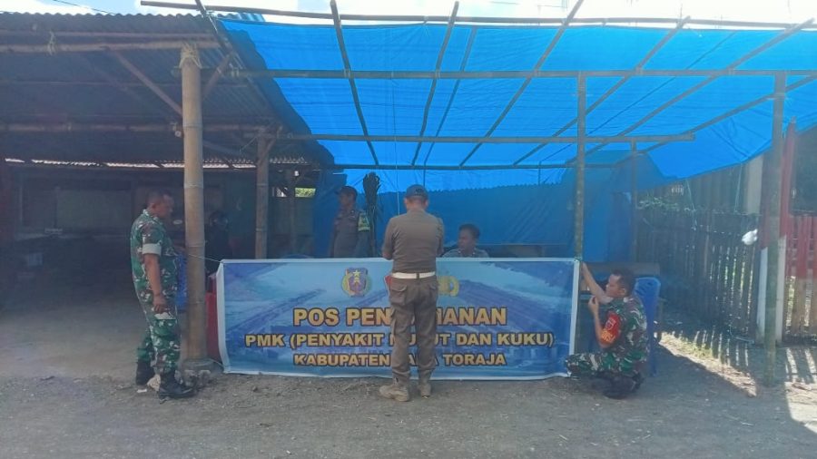 Bhabinkamtibmas Polsek Makale Pengamanan Upacara Adat Rambu Solo’