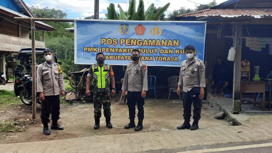Sinergitas TNI – POLRI Pengamanan Pos Penanganan Wabah PMK