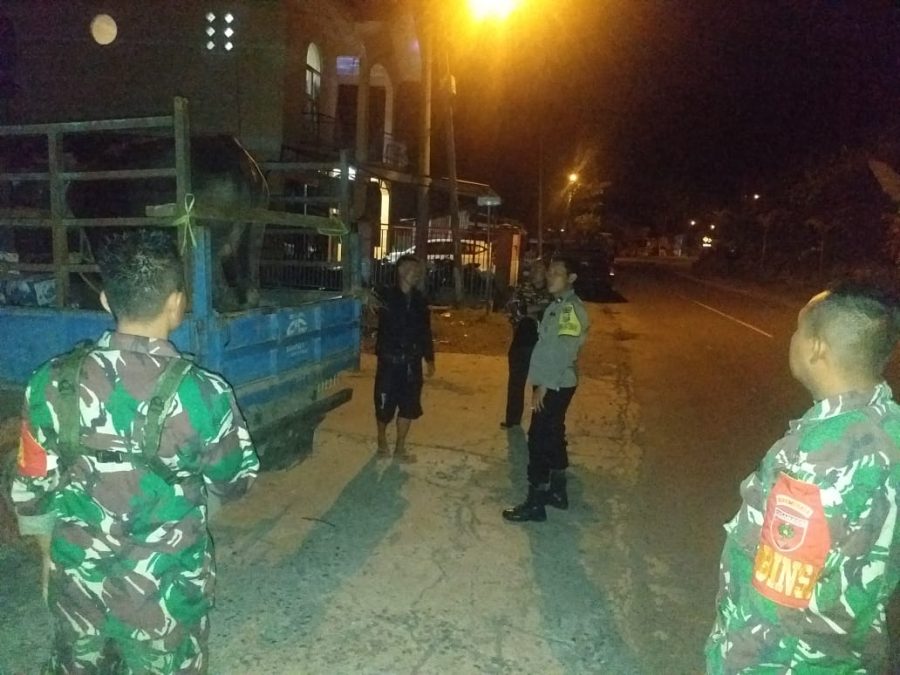 Bhabinkamtibmas Polsek Makale Pengamanan Upacara Adat Rambu Solo’
