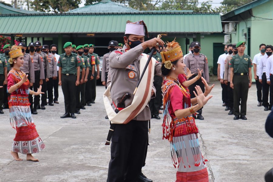 Kapolres Torut Bersama Forkopimda Sambut Kunjungan Kerja Kapolda Sulsel Di Makodim 1414/Tator