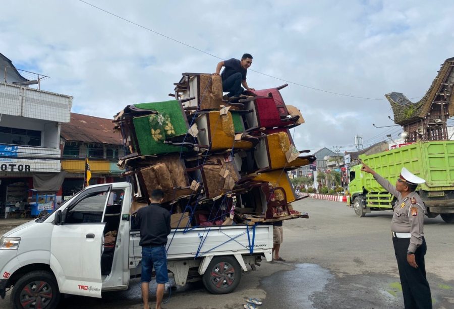 Satlantas Polres Torut Tindak Tegas Kendaraan Over Load
