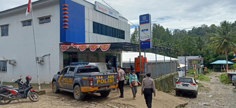 Bahbinkamtibmas Polsek Makale pengamanan pesta adat Rambu Tuka