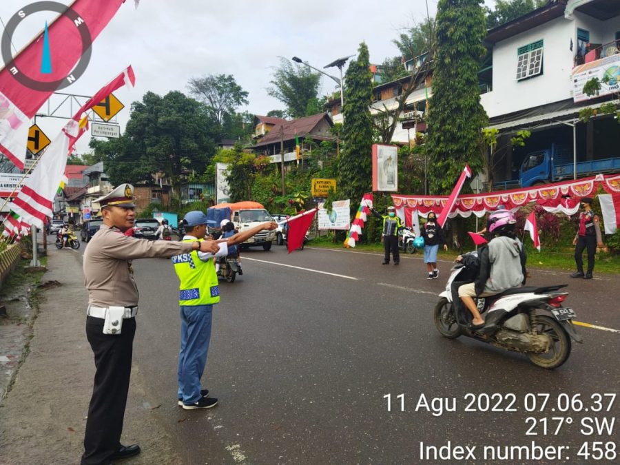 Bahbinkamtibmas Polsek Makale pengamanan pesta adat Rambu Tuka