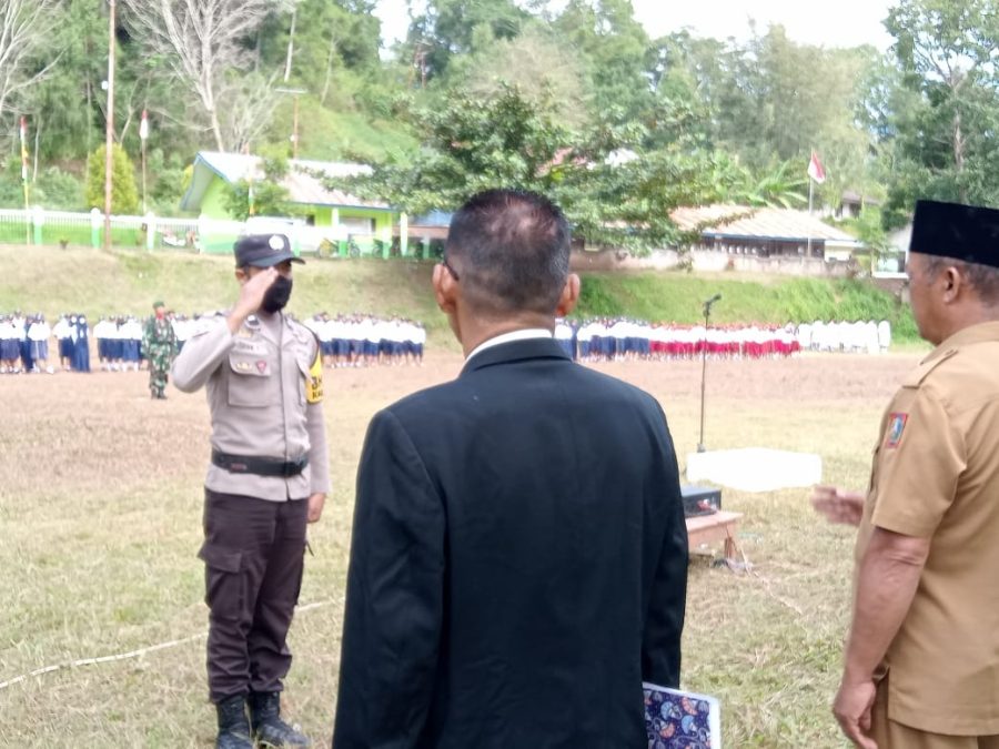 Personil Polsek Sangalla Pengamanan Perayaan Hari kemerdekaan KE-77 RI