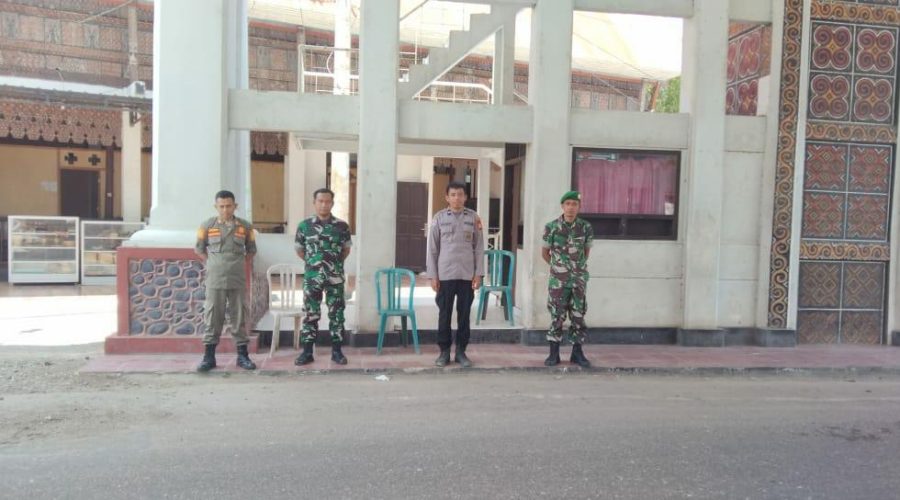 Bhabinkamtibmas Polsek Saluputti Sambangi Wilayah Binaan