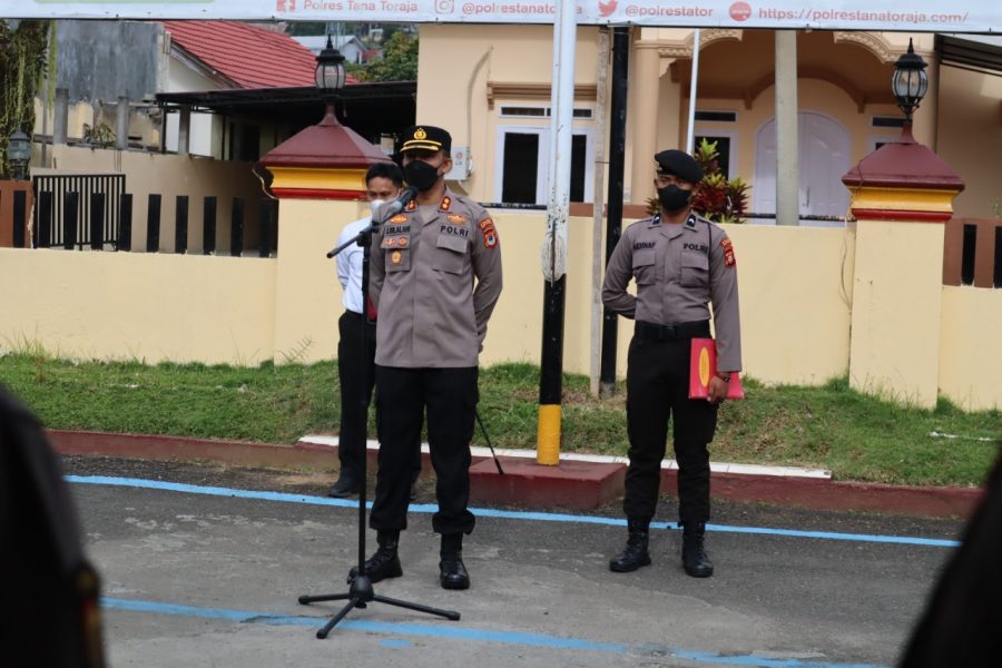 Apel Pagi Jam Pimpinan, Kapolres Tana Toraja AKBP. Juara Silalahi, SIK, MH Berikan Anev Mingguan Pelaksanaan Tugas