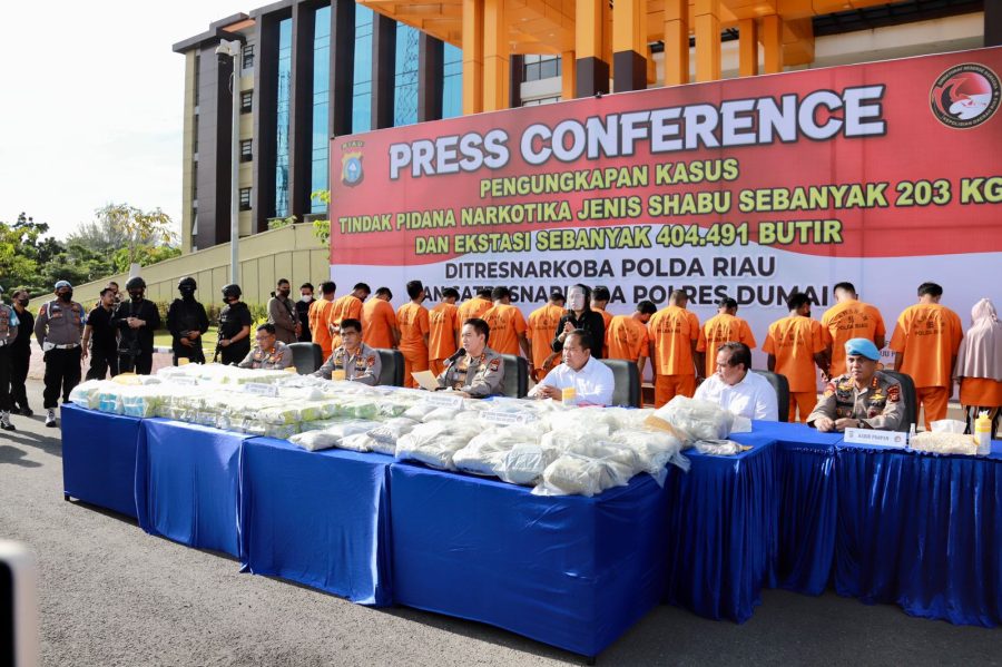Polsek Saluputti Pengamanan Pos Penanganan Wabah PMK