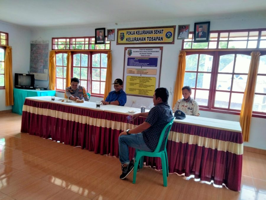 Apel Pagi Jam Pimpinan, Waka Polres Tana Toraja Kompol Yulius Losong Palayukan, SH teruskan amanat Kapolres Tana Toraja