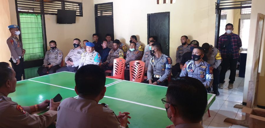 Polsek Saluputti Pengamanan Pos Penanganan Wabah PMK