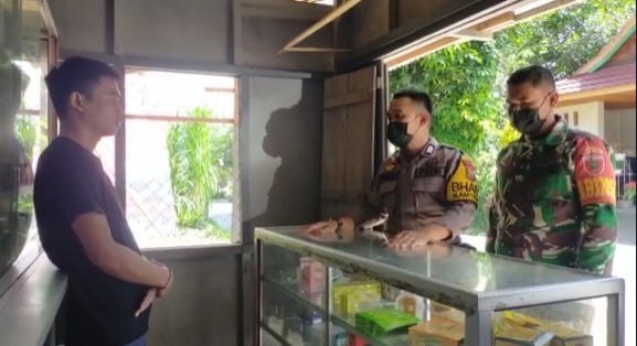 Bhabinkamtibmas Polsek Mengkendek kunjungi rumah warga binaan
