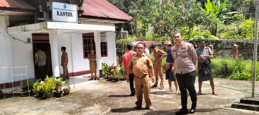 Penggerebekan Judi Sabung Ayam Oleh Personil Polsek Makale