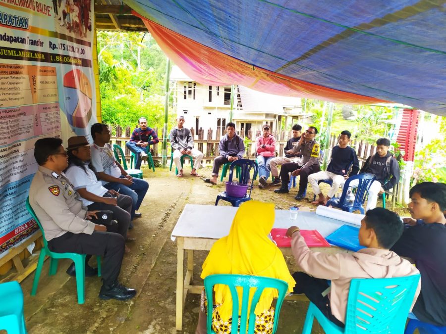 Bhabinkamtibmas mengikuti Pelatihan Vaksinator PMK bersama UPTD Peternakan