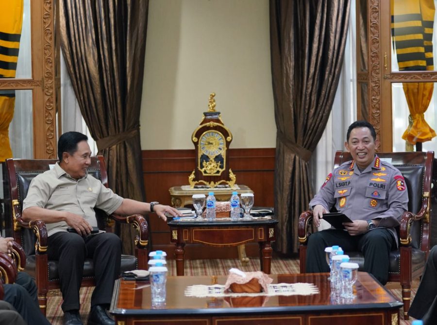 Bhabinkamtibmas mengikuti Pelatihan Vaksinator PMK bersama UPTD Peternakan