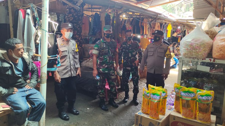 Bhabinkamtibmas Polsek Makale Sosialisasi satuan Tugas Sapu bersih Pungutan Liar