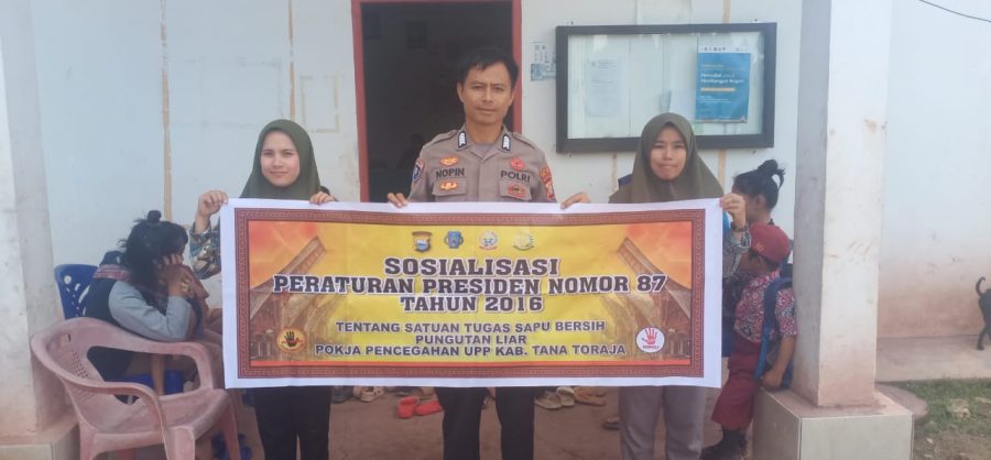 Bhabinkamtibmas Polsek Makale Sosialisasi satuan Tugas Sapu bersih Pungutan Liar