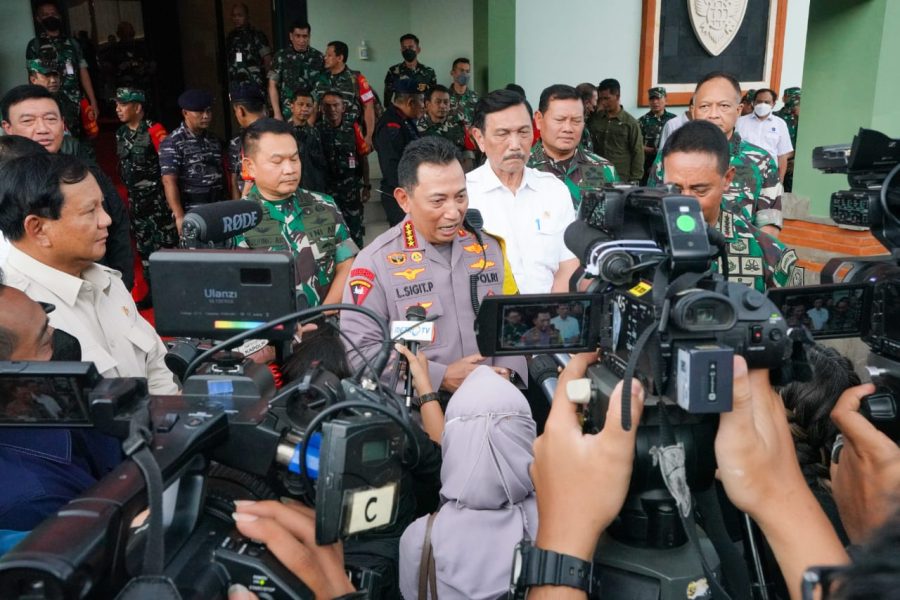 Bhabinkamtibmas Polsek Makale Sosialisasi satuan Tugas Sapu bersih Pungutan Liar