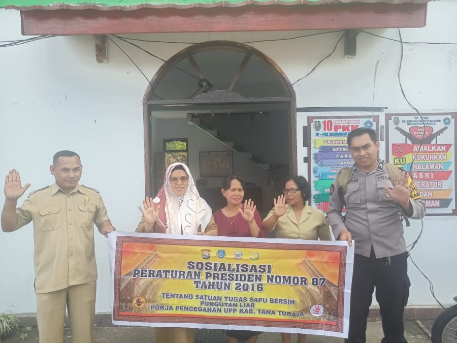 Jadi Pembina Upacara di Sekolah, Ini yang Disampaikan Kapolsek Sangalla