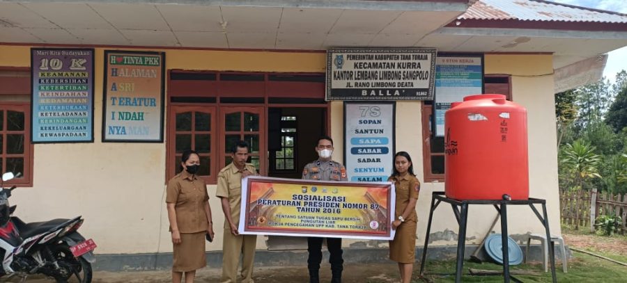 Jadi Pembina Upacara di Sekolah, Ini yang Disampaikan Kapolsek Sangalla