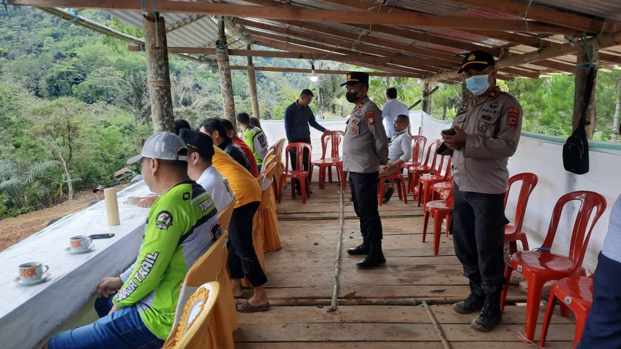 Bhabinkamtibmas Polsek Makale menghadiri tahlilan dan yasinan warga binaan