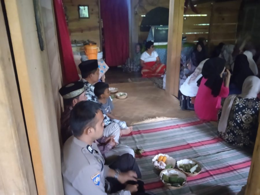 Bhabinkamtibmas Polsek Sangalla Laksanakan Patroli di Gereja Toraja Tokesan