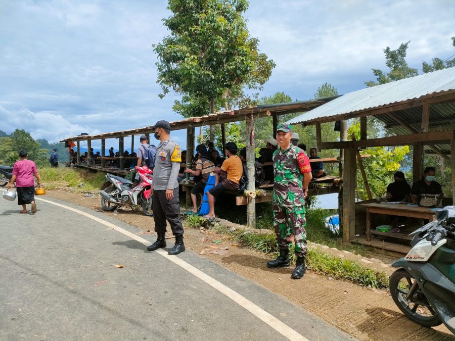 Sinergitas Bhabinkamtibmas bersama Babinsa dan Kepala Lembang (tiga pilar)