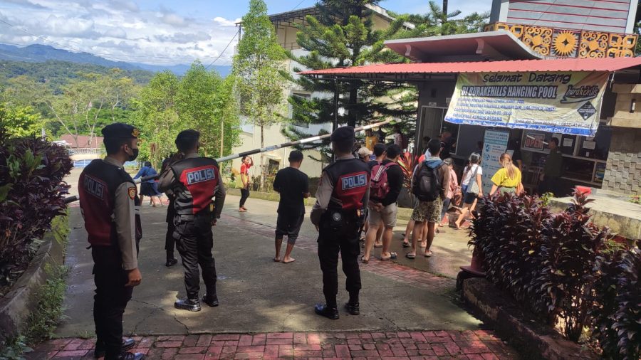 Jelang Nataru, Bhabinkamtibmas Lakukan Koordinasi dengan Pendeta di Gereja Kibaid Songgo