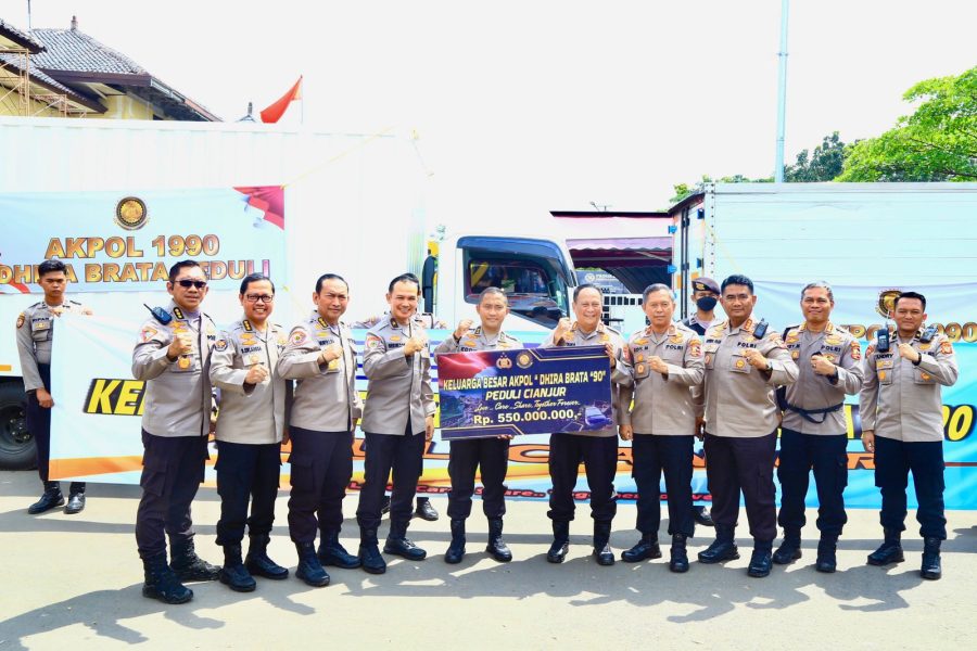 Bhabinkamtibmas Polsek Makale Sambang di acara nikahan warga binaan