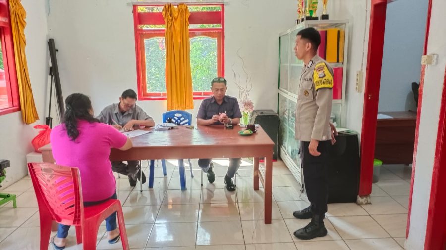 Bhabinkamtimas Polsek Bonggakaradeng Mengikuti Musrembang Di Lembang  Rano Timur